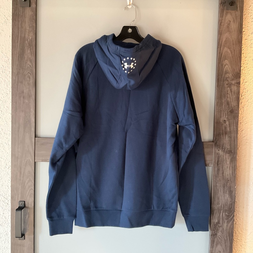NWT- Mens UA Freedom Hoodie - Picture 3 of 4